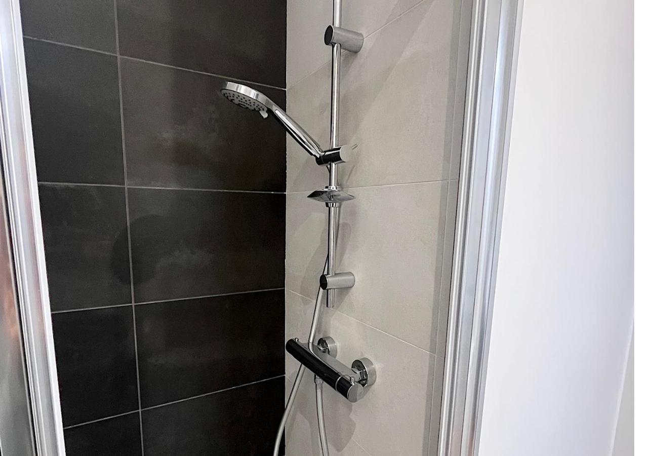 Studio Centre Nice Vieilleville Екстериор снимка